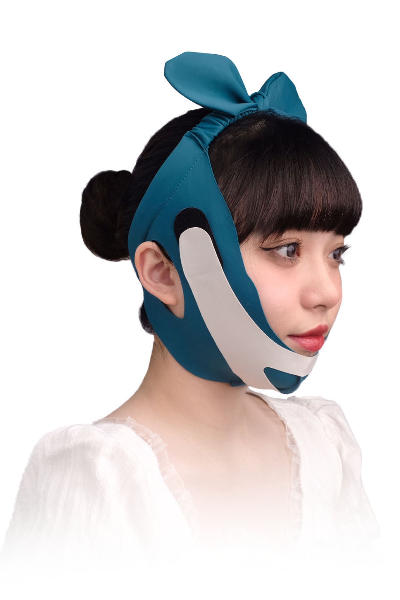 CatMoz | 小顔美人｜リフトアップテープでフェイスラインを整える｜CatMoz